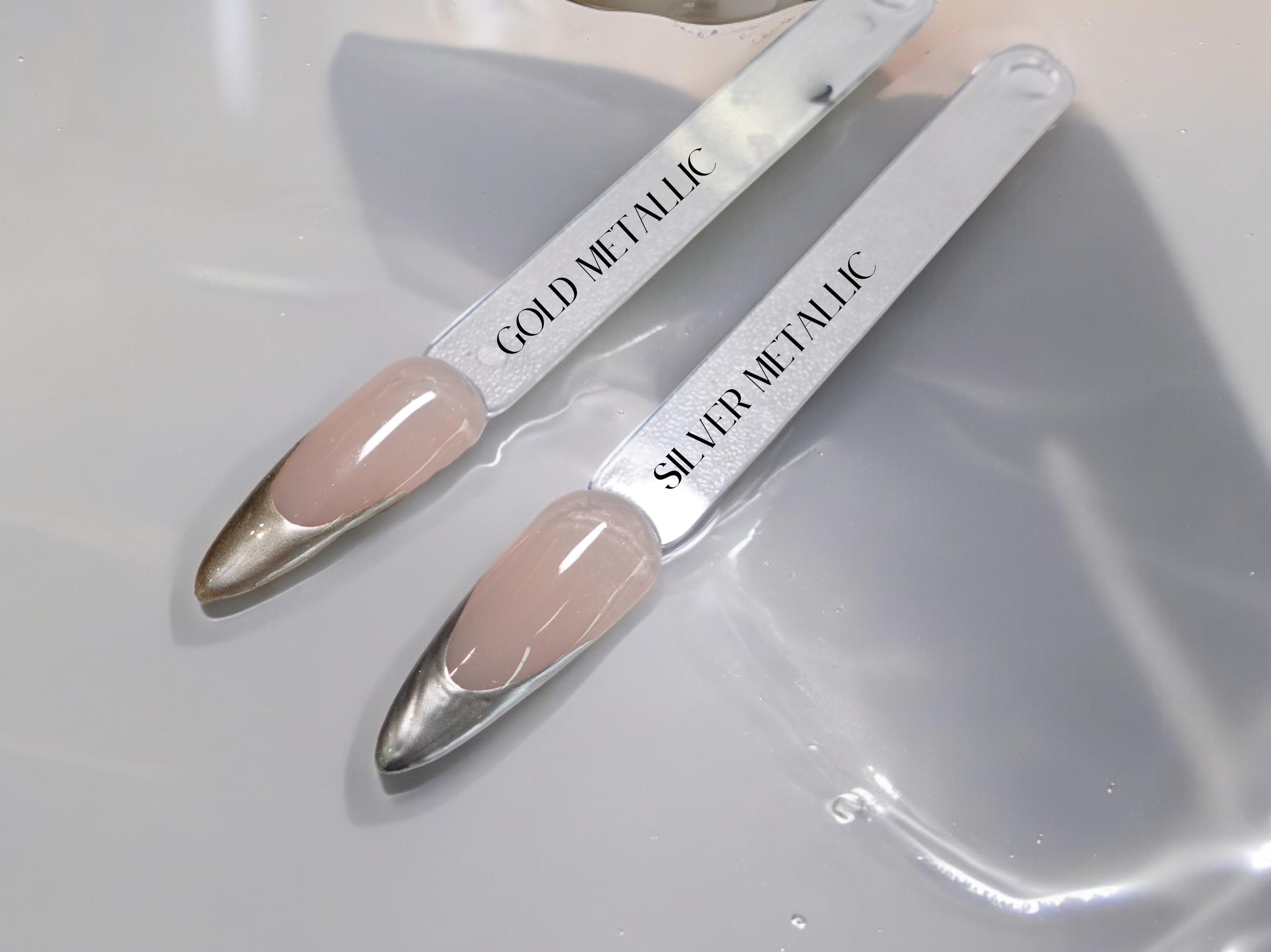 Gel kim loại gương